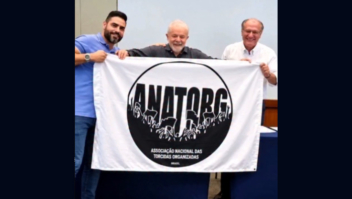 Boulos se reúne com torcidas organizadas para discutir o futebol após a proibição das bets
