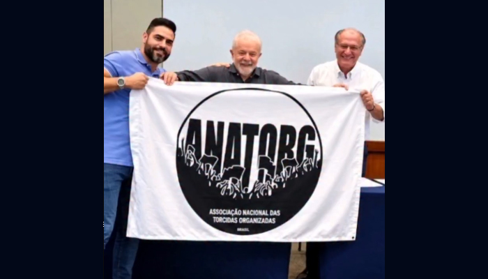 Guilherme Boulos meets organized fan groups in São Paulo to discuss football after Brazil’s BETS ban