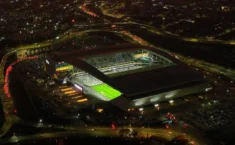 Corinthians negocia quitação de dívida de R$ 640 mi com Caixa e gera polêmica
