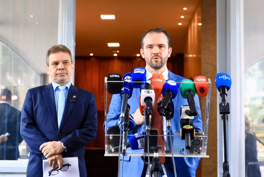 Governo bloqueia 10 mil sites de apostas e anula fluxo diário de R$ 600 mi